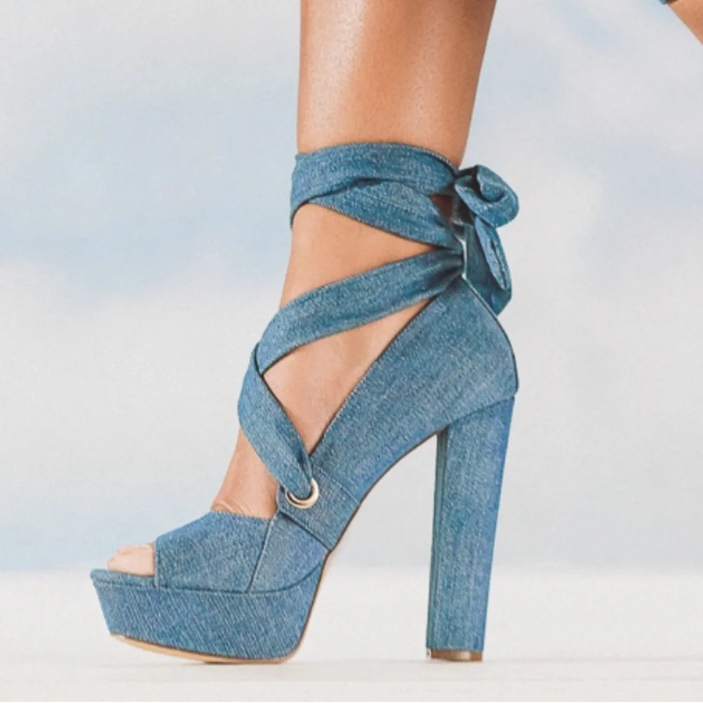 Takkara Block Heel Pump in size 12 - Picture 4 of 4